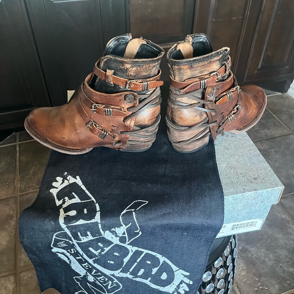 Freebird by Steven Bond Crue Ankle boot - Picture 4 of 12